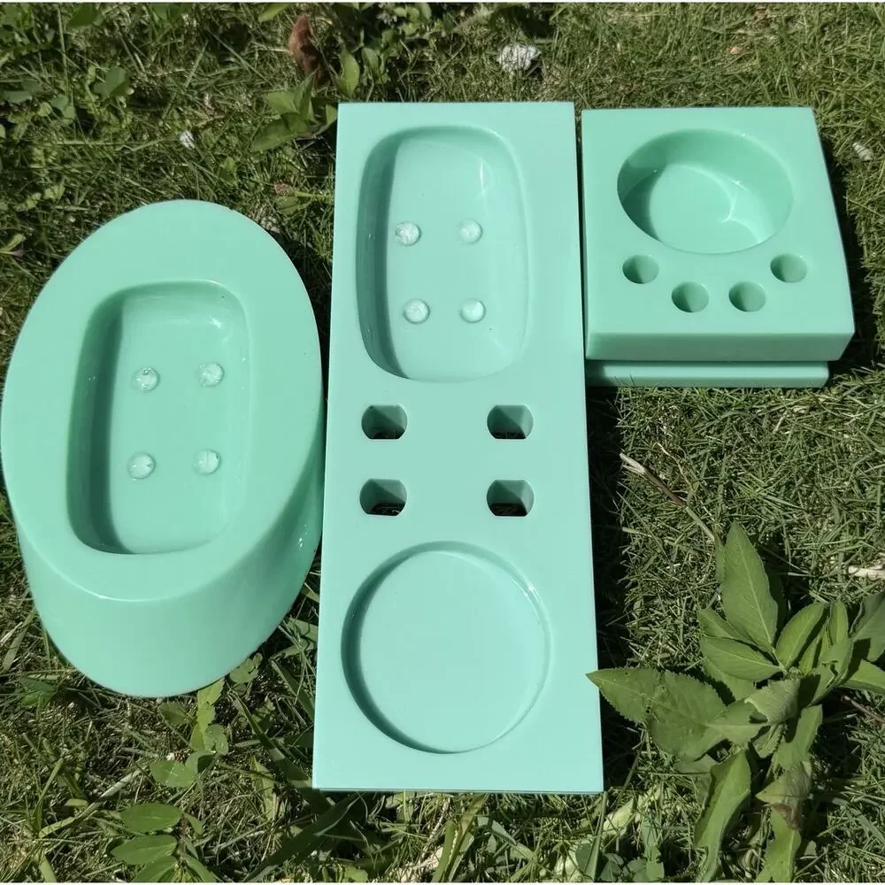 INCREDIBLE TURQUOISE MCM BATHROOM SET 1950s